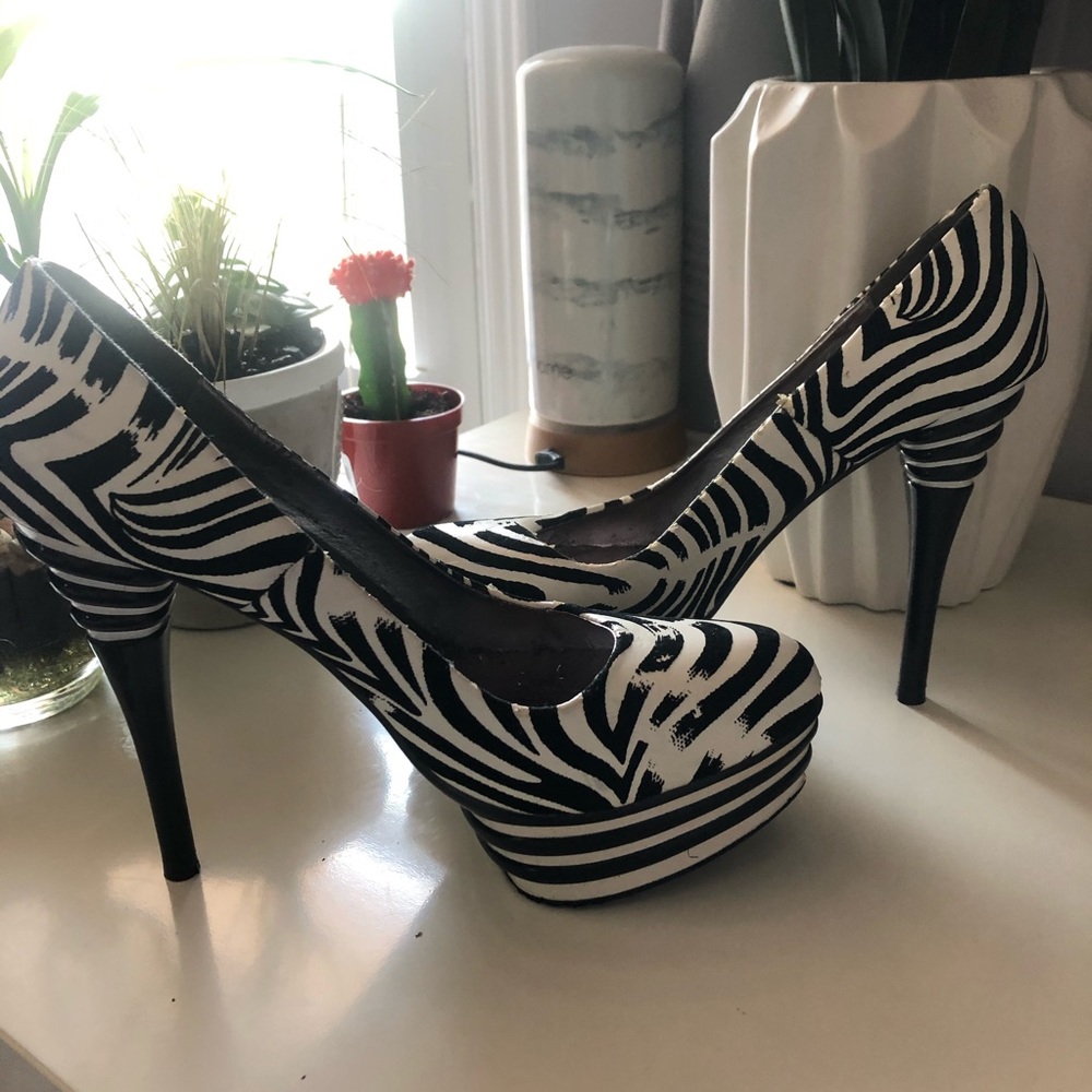 Zebra heels - Picture 2 of 5